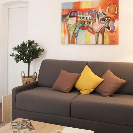 Cozy And Practical Cocoon At The Heart Of * Parigi